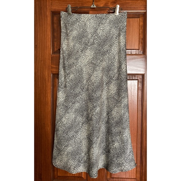 Re:named satin skirt : 90’s vibes : cheetah print - Picture 5 of 11